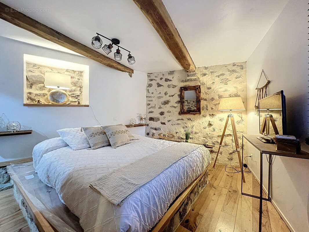 Coup de cœur à Tarerach : maison rénovée alliant pierre et modernité - photo 11