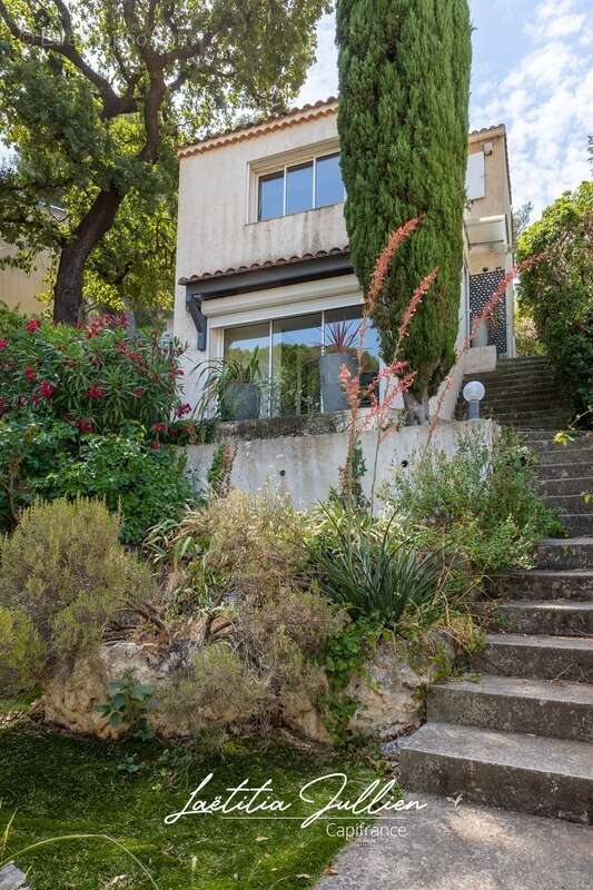 Maison à MARSEILLE-11E
