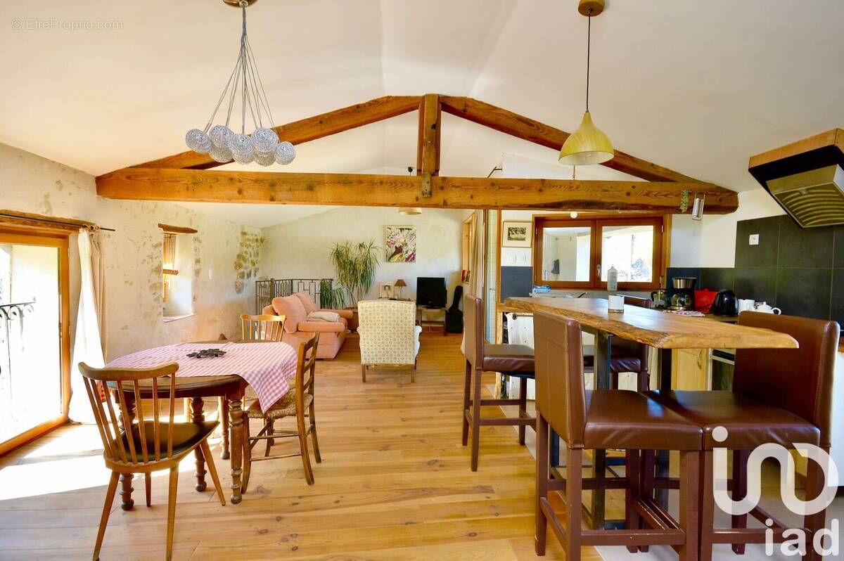 Photo 1 - Maison à LAGRASSE