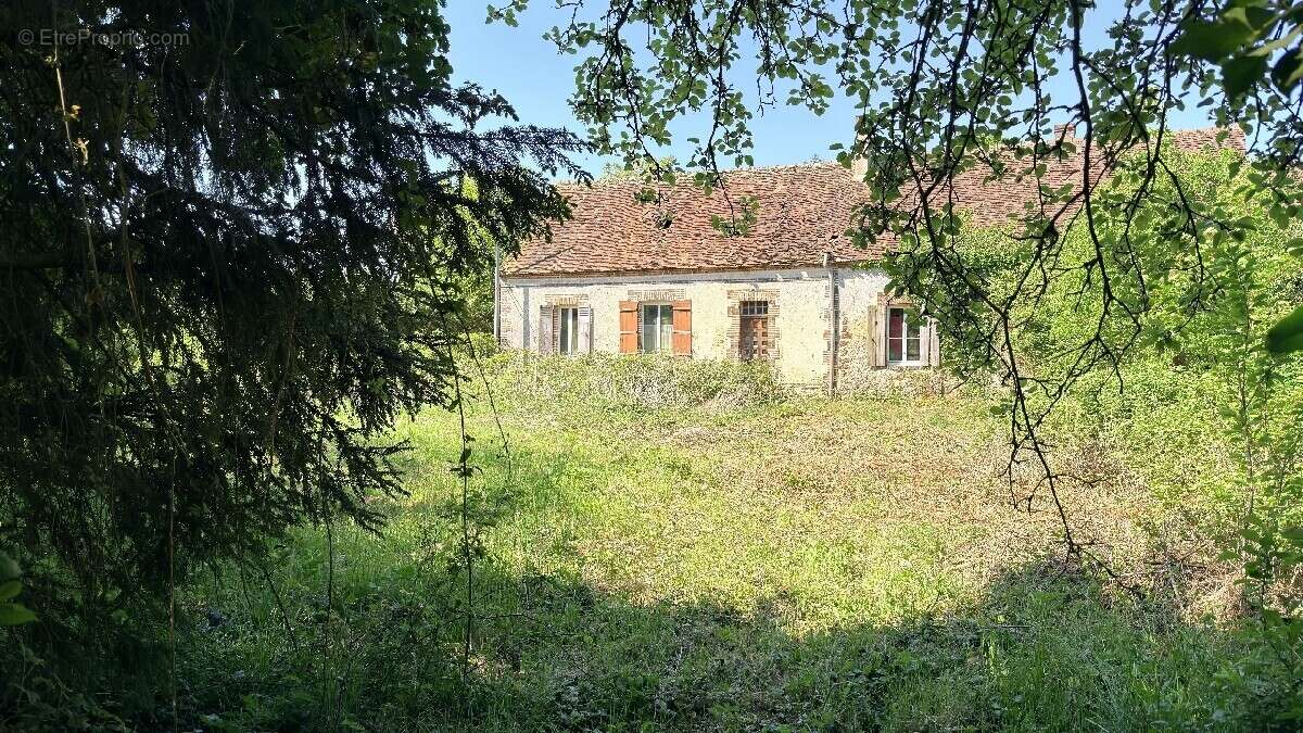 Maison à LES MENUS