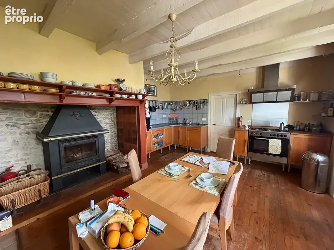 Uniquement chez nous !  maison en pierre dans un secteur agreable et recherche - photo 7
