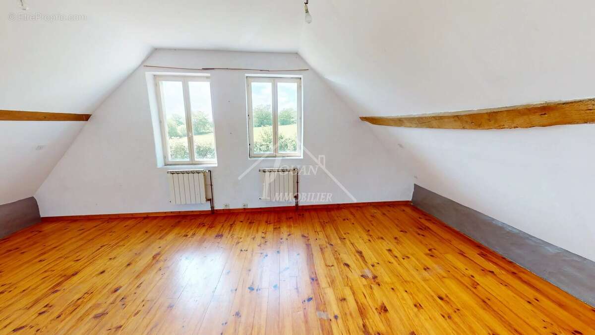 Longère 4 chambres sur 700 m² de jardin, Autry-Issard - photo 8