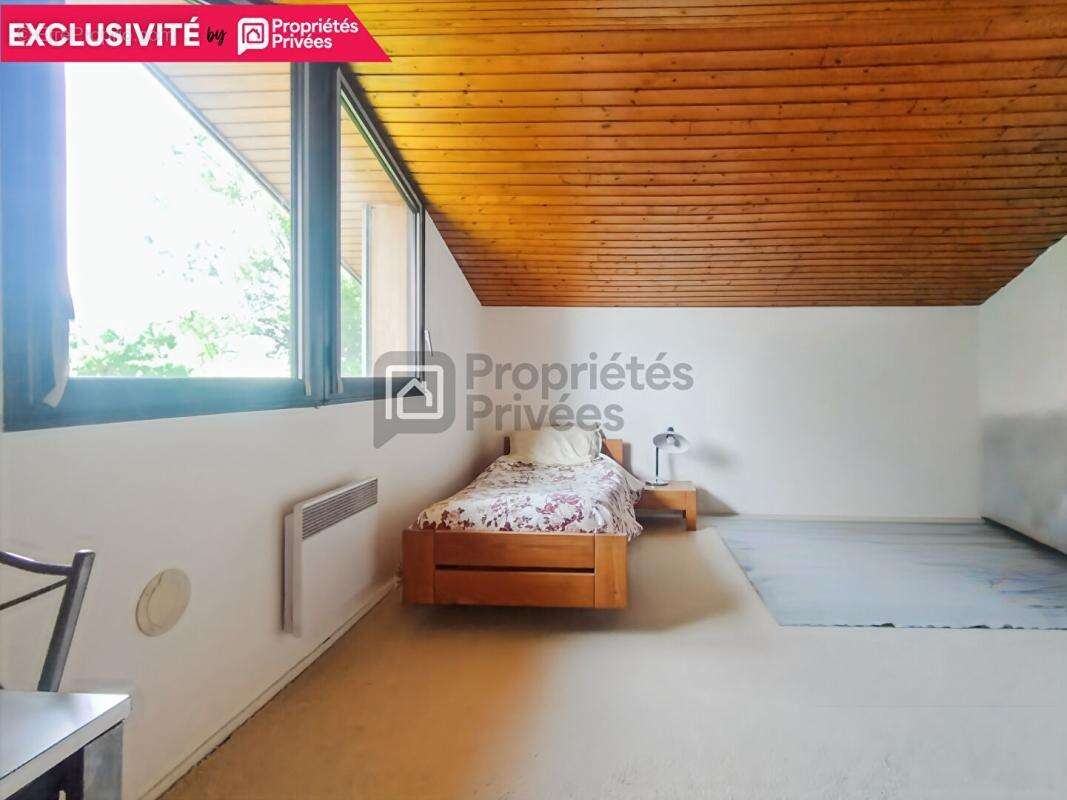 Maison Goyrans 160 m2 - 6 pièces - 3 Chambres - parcelle de 1854 m² - photo 13