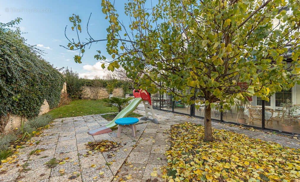 Maison à BRIE-COMTE-ROBERT