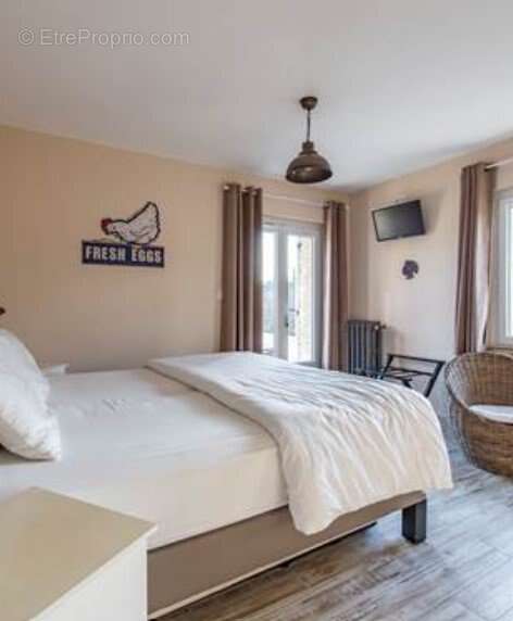 Maison à L'ISLE-SUR-LA-SORGUE