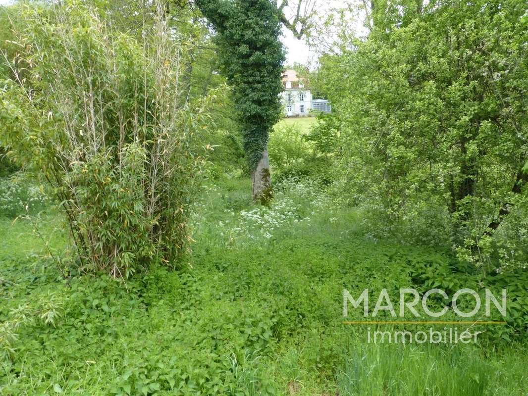 Maison à LA VILLENEUVE