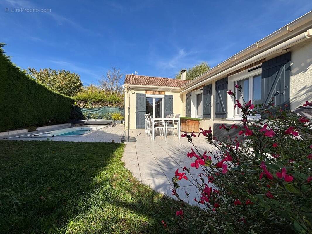 Maison à SAINT-GERMAIN-LES-CORBEIL