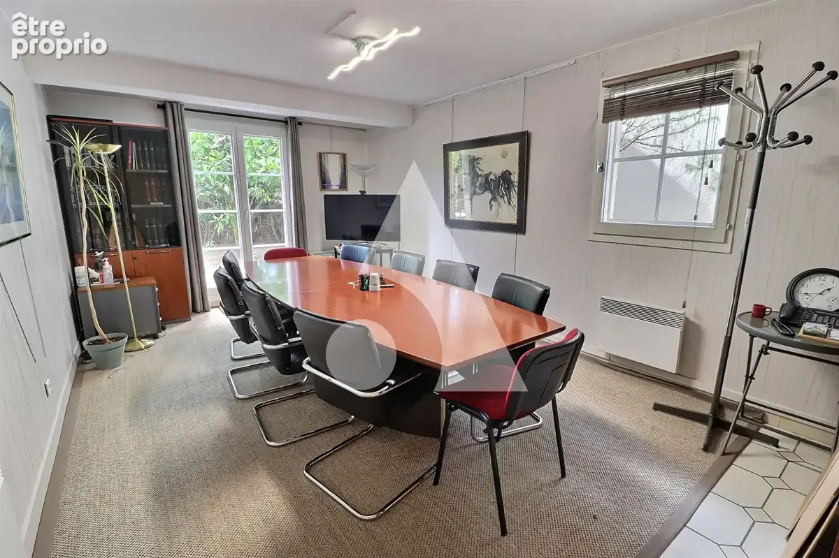 Cergy port - maison de 230 m² avec garage et fort potentiel - photo 4