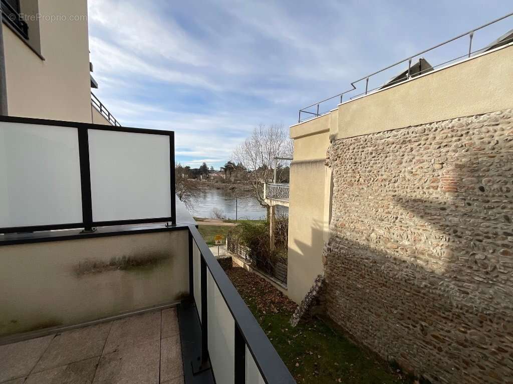 Appartement à SAINT-JUST-SAINT-RAMBERT