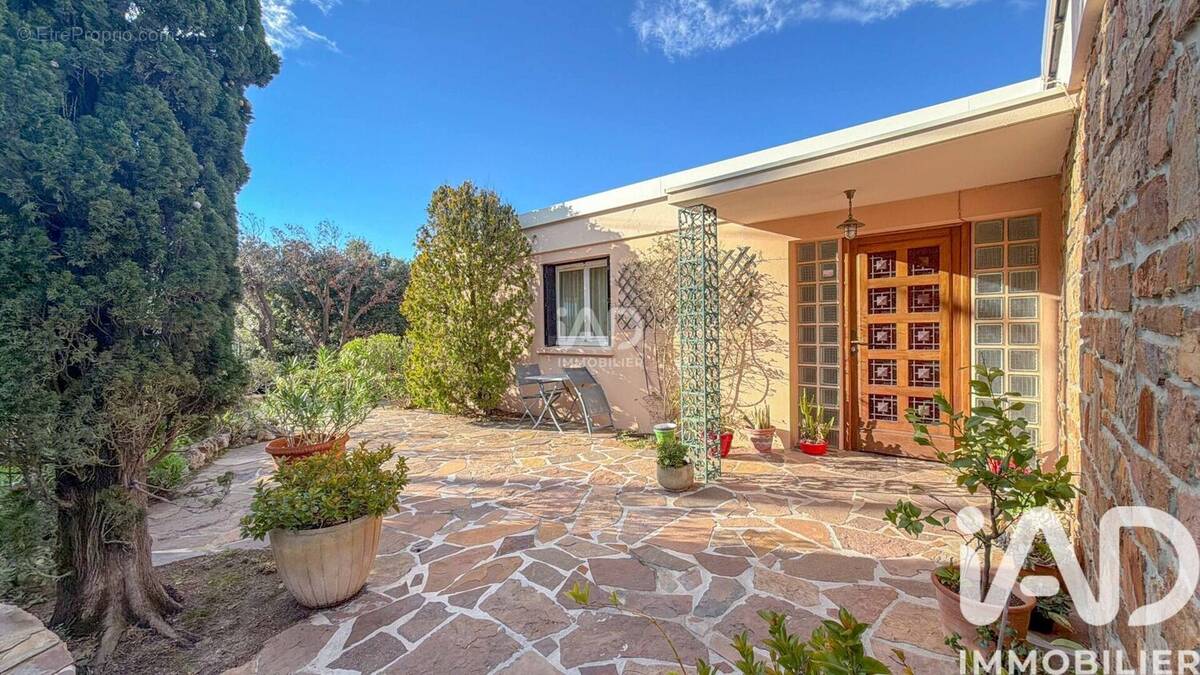 Photo 1 - Maison à SAINT-RAPHAEL