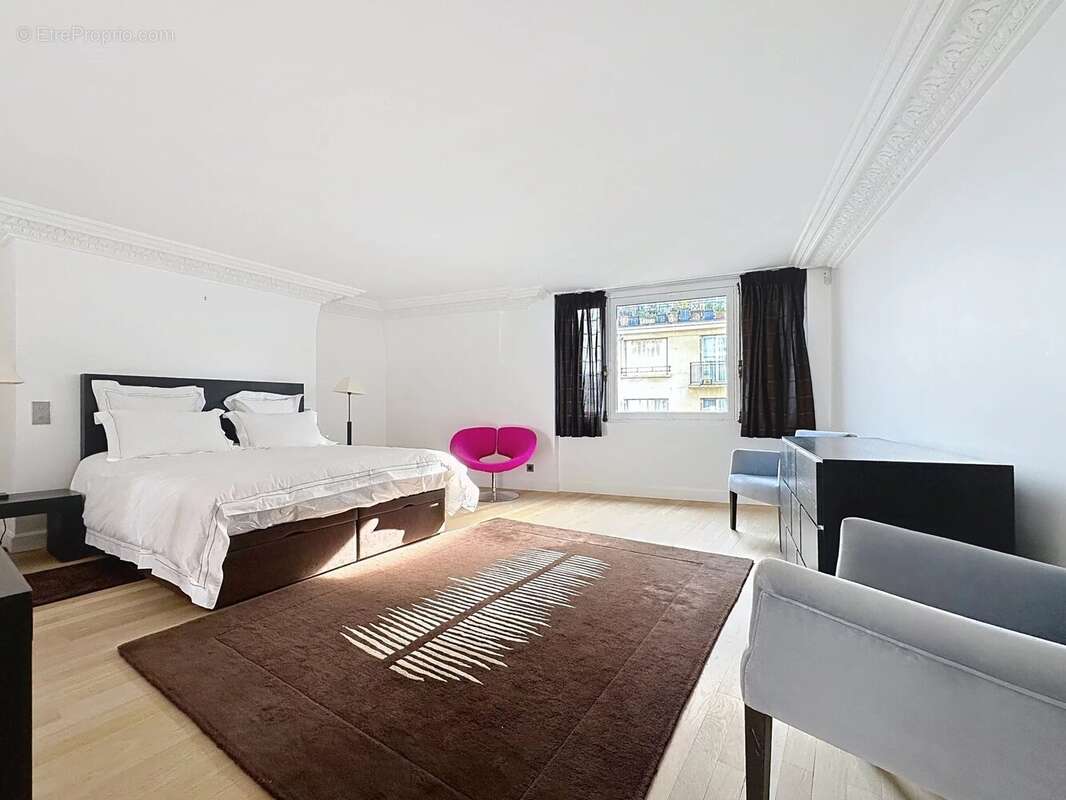 Appartement à PARIS-6E