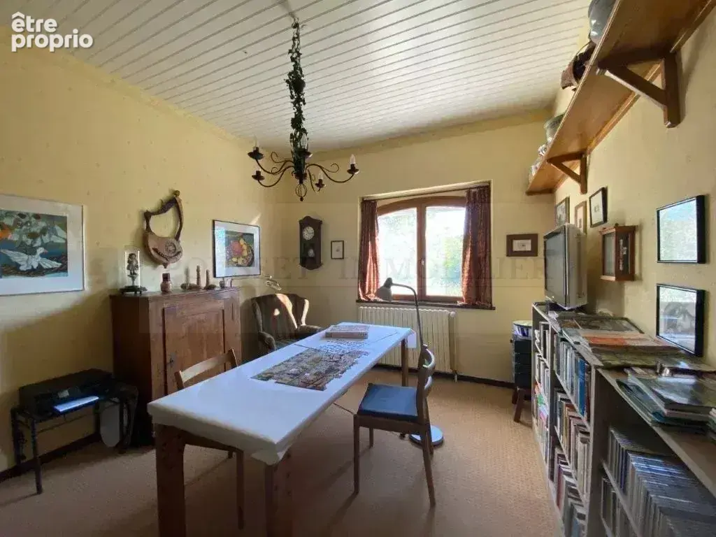 Superbe propriété en pierre avec dépendances sur un terrain arboré de 1,4 h. - photo 11