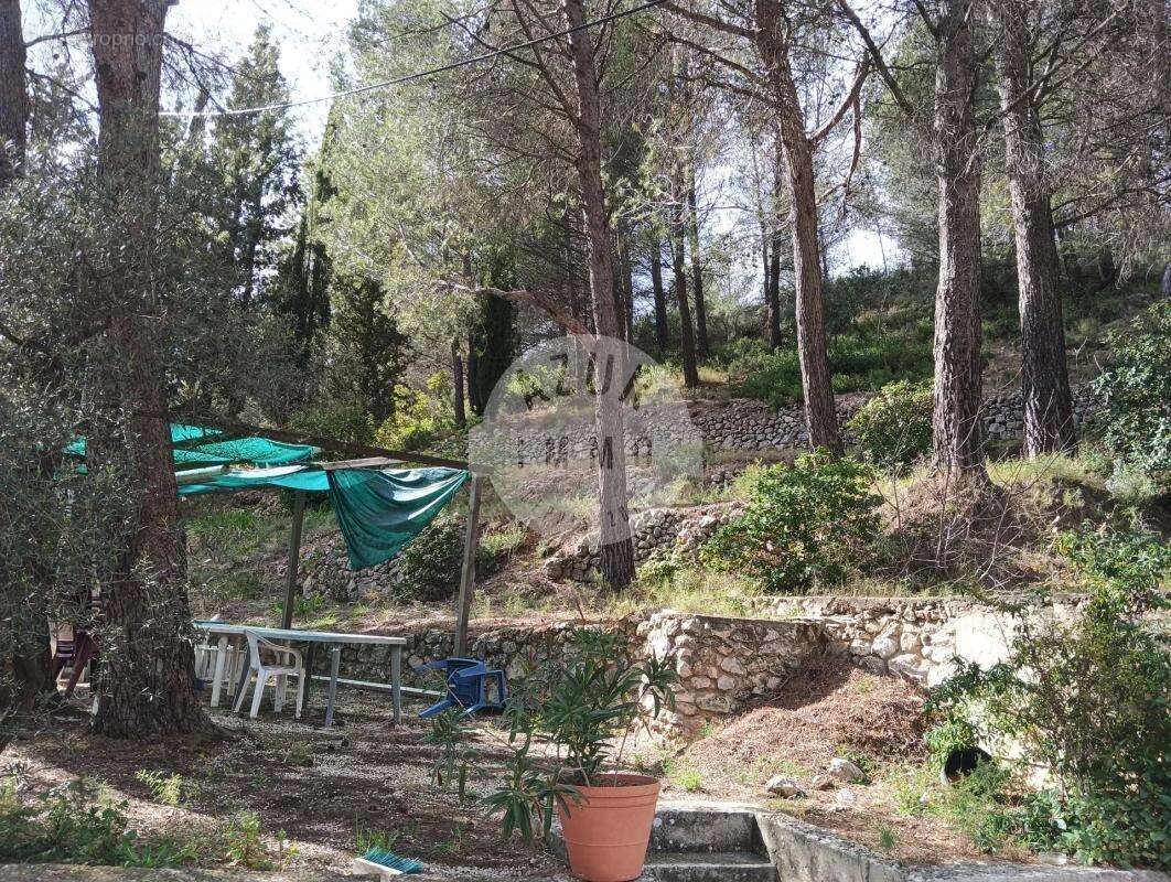 Maison à ROQUEVAIRE