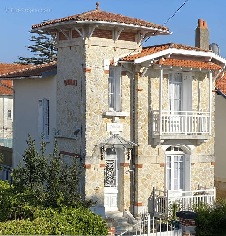 Maison à SAINT-GEORGES-DE-DIDONNE