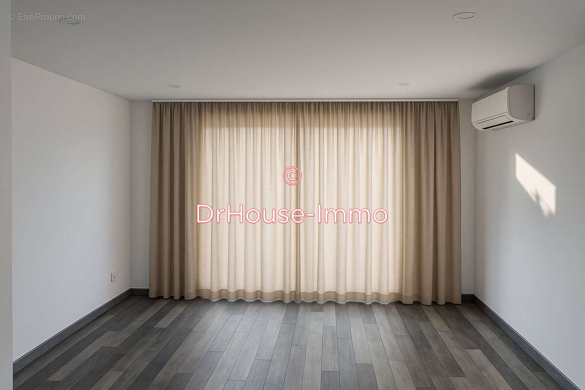 Maison à SAINT-VICTORET