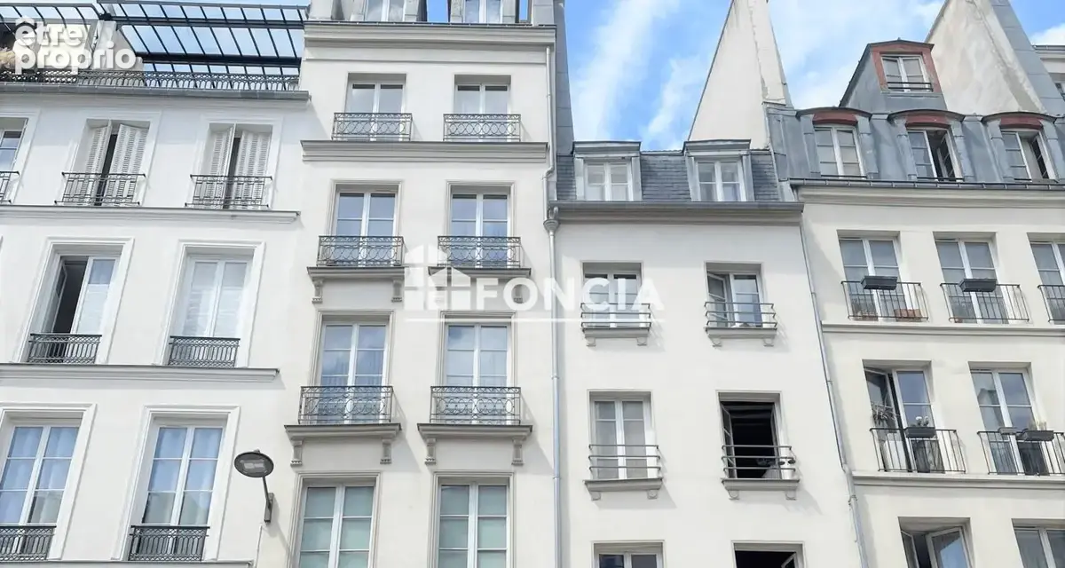 Paris iii – rue saint martin – appartement a renover traversant et lumineux - photo 9