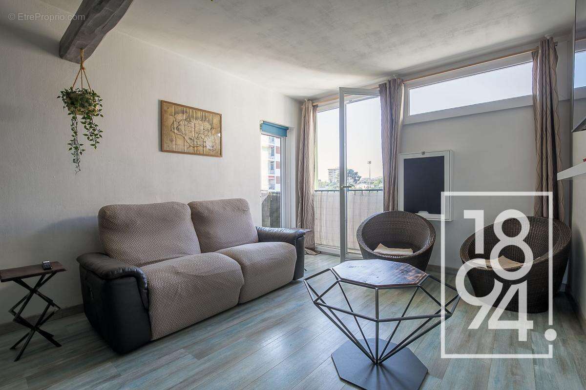 Appartement à MARSEILLE-10E