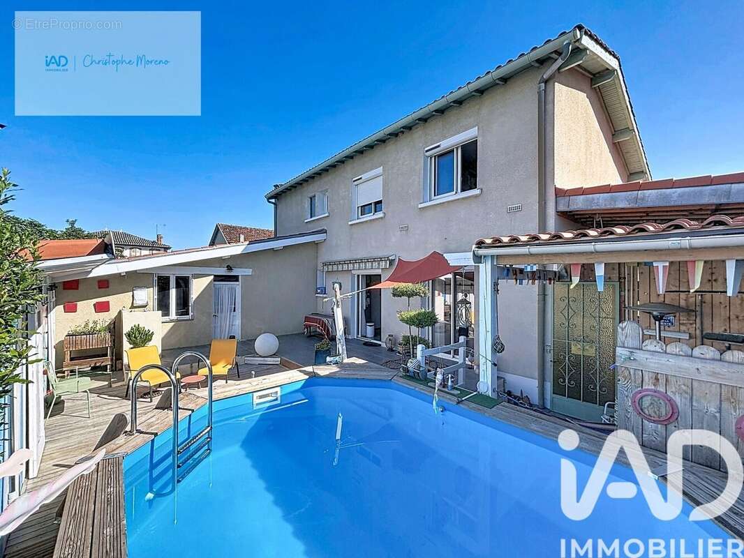 Maison 117 m² à Caussade  - photo 2