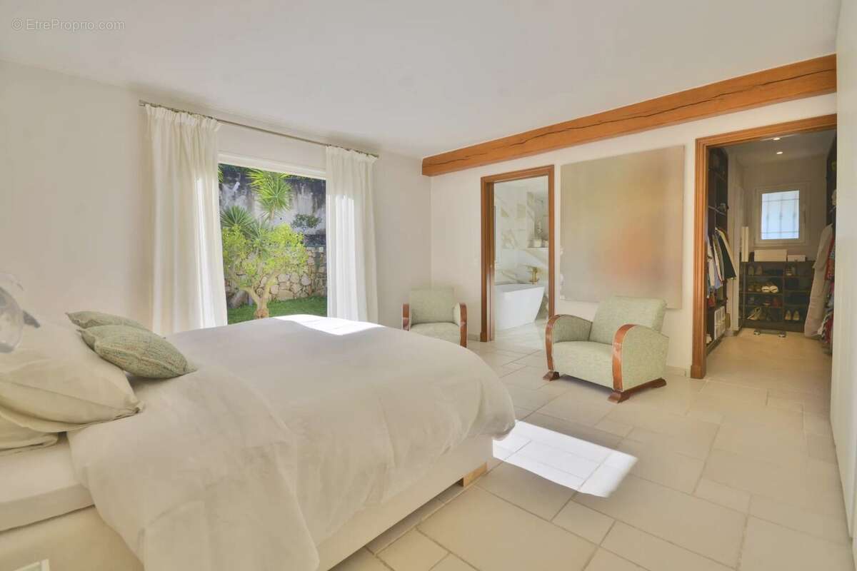 Maison à PEYMEINADE