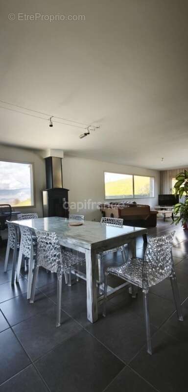 Maison à VEYRINS-THUELLIN