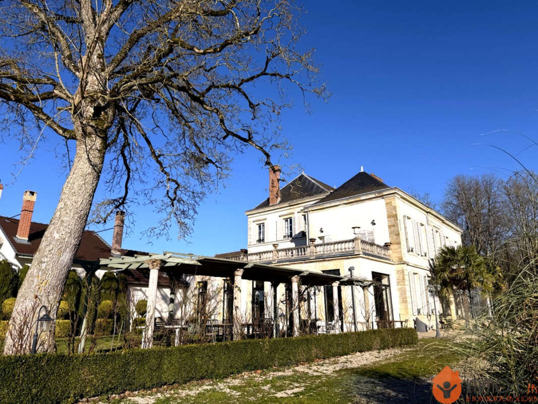 Maison 765 m² à Reims  - photo 7