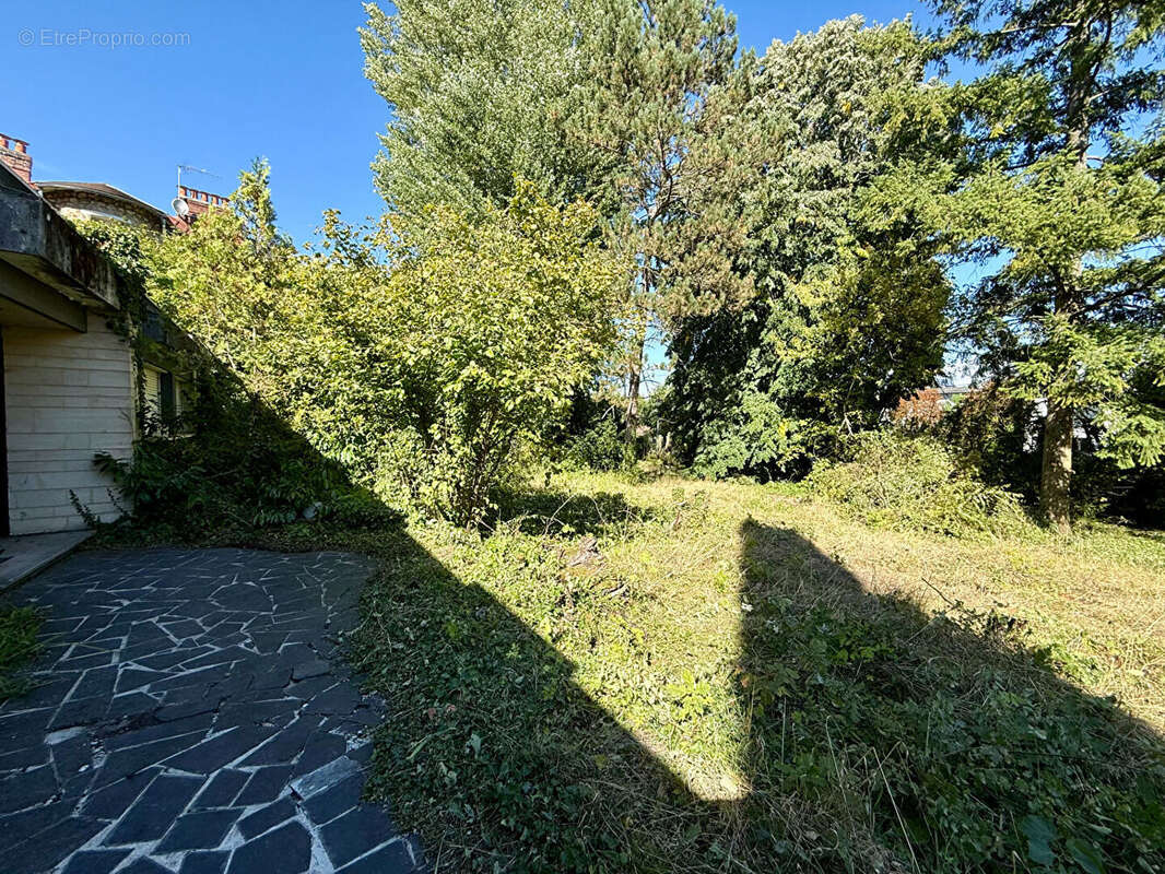 Maison à LA CELLE-SAINT-CLOUD