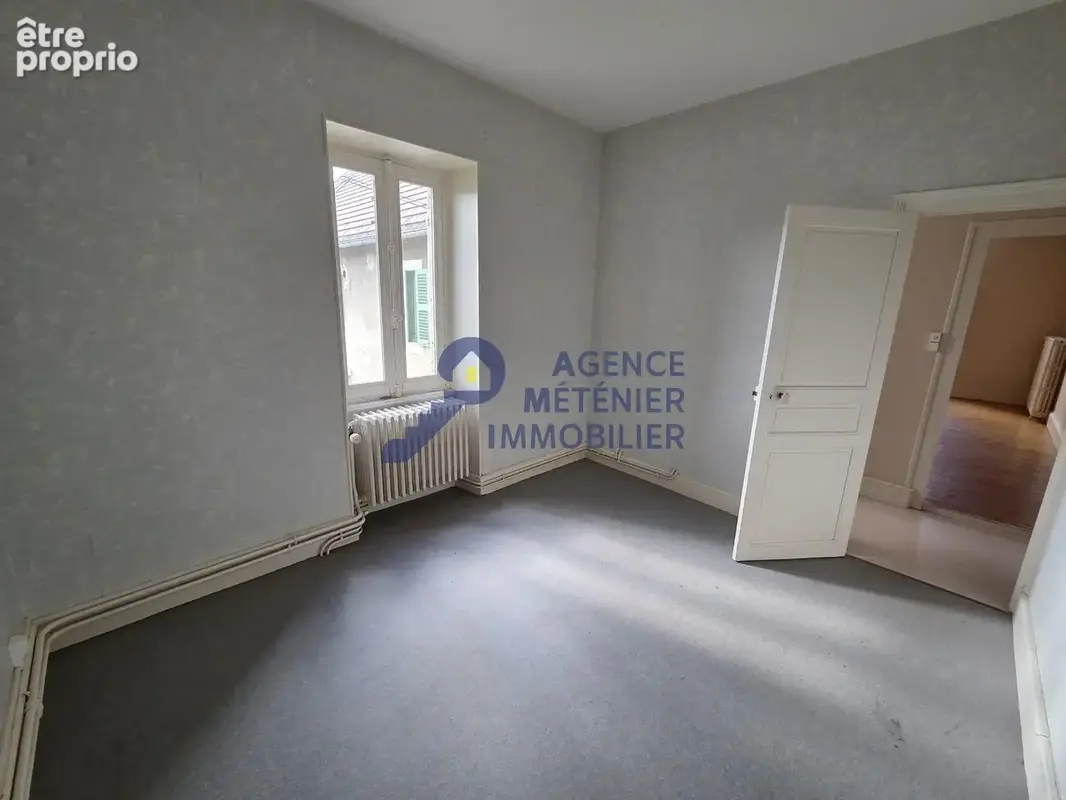 Magnifique propriété du XIX ème siècle sur la commune de MONTAIGU LE BLIN - photo 22