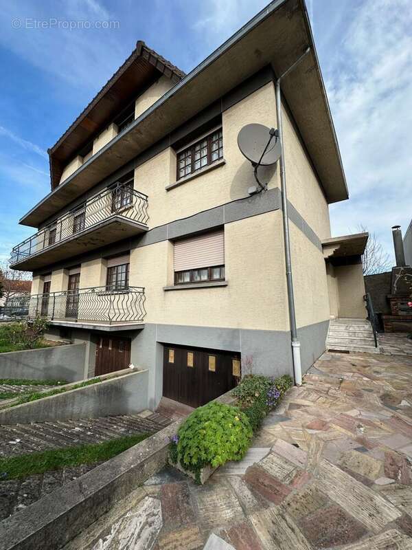 Maison à LE BLANC-MESNIL