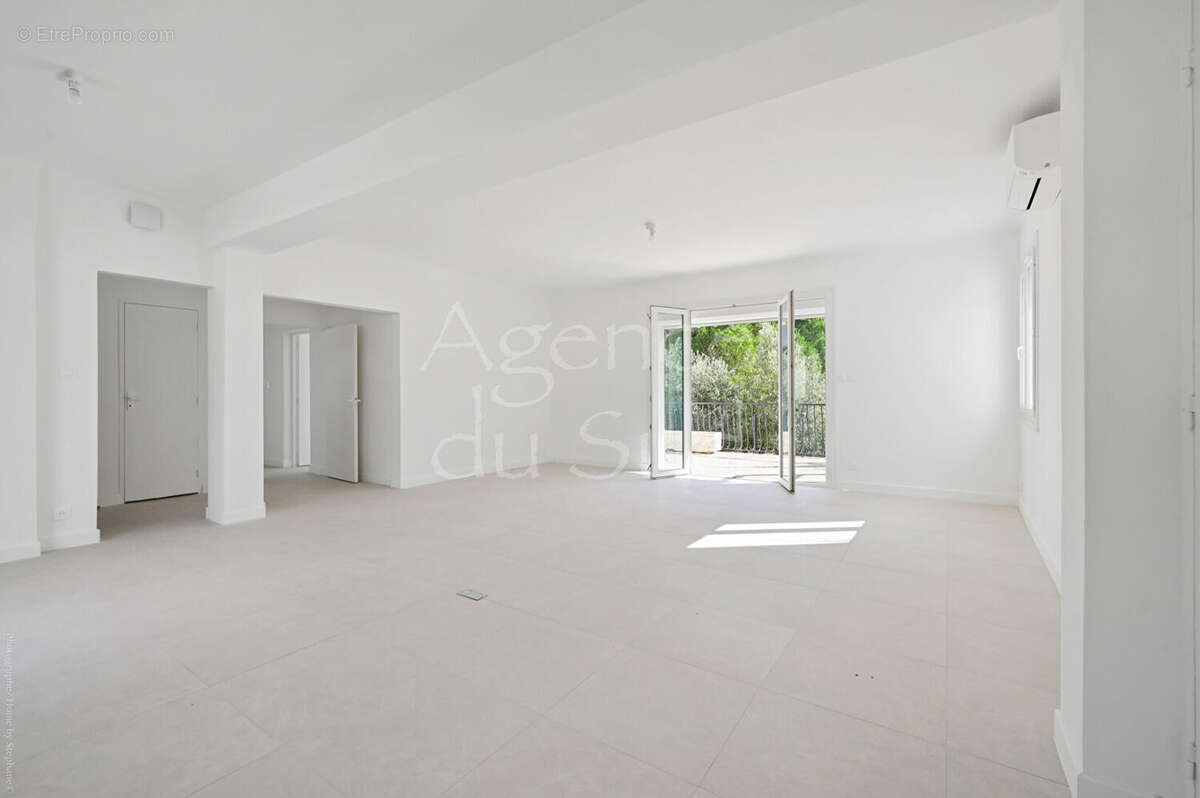 Maison à CARNOUX-EN-PROVENCE