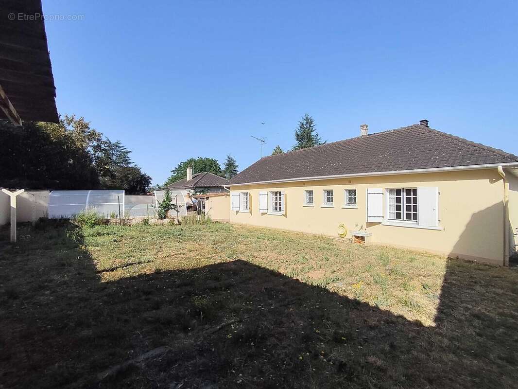 Maison à CHASSENEUIL-SUR-BONNIEURE