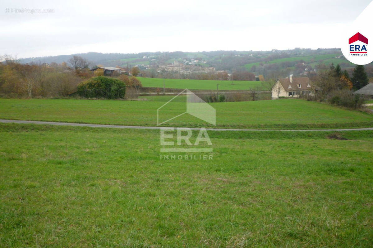 Terrain à CAPDENAC-GARE