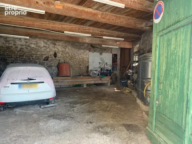 Belle remise en pierre de 75m2 au sol avec étage - photo 2