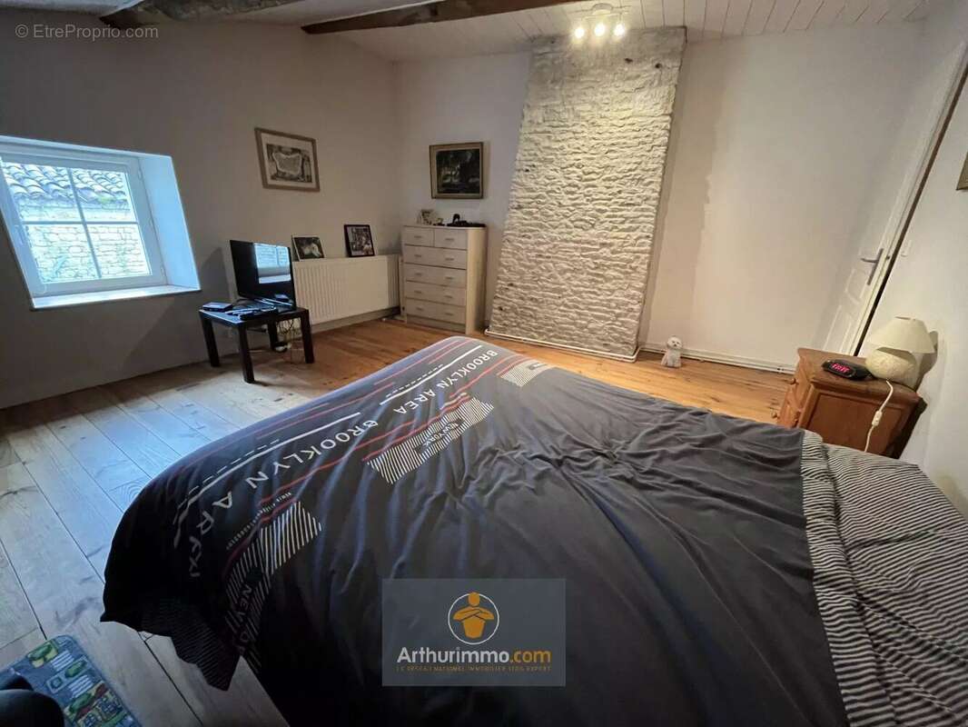 Maison à SAINT-HILAIRE-LA-PALUD