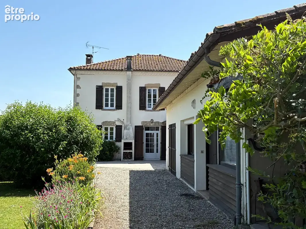 Photo Maison à Pontonx-Sur-L'adour au prix de 395 000€