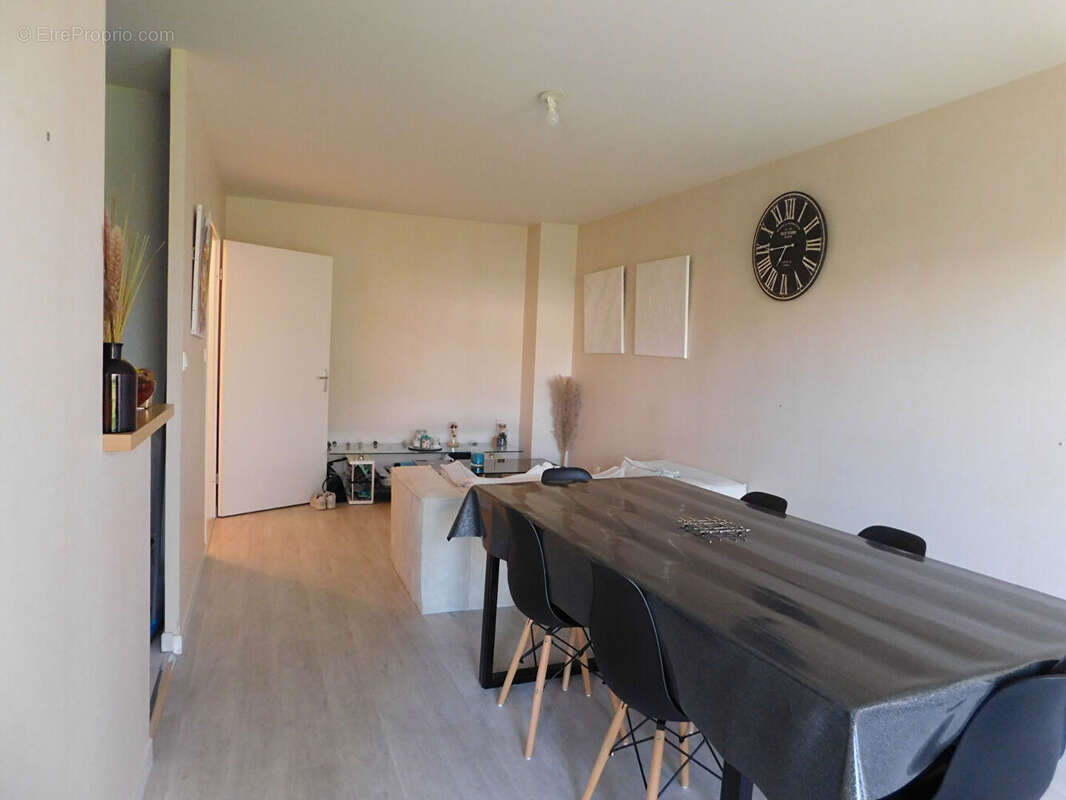 Appartement 2 pieces 42m² - VEZIN LE COQUET - photo 2