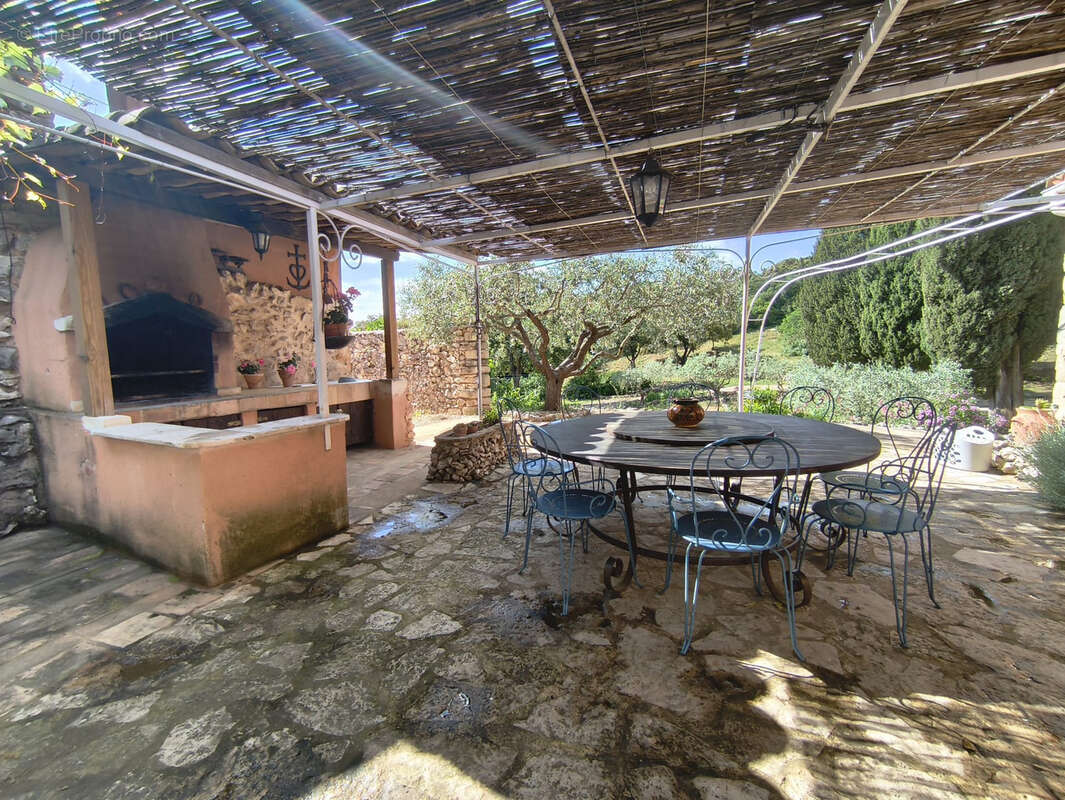 Maison à ROCHEFORT-DU-GARD