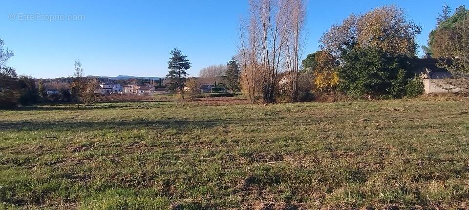 Terrain à VAGNAS