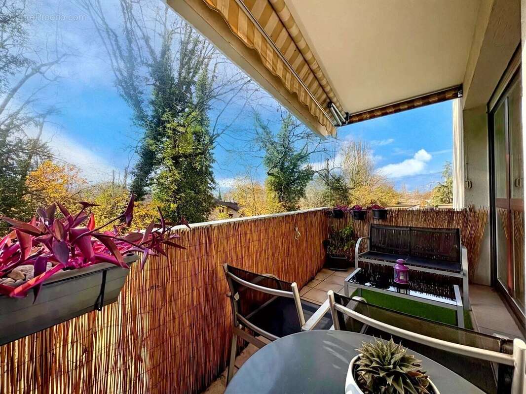 Appartement à MEYLAN