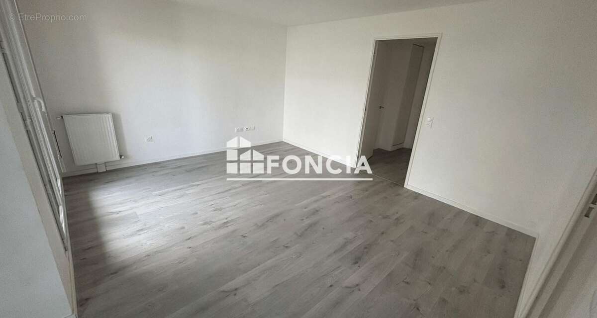 Appartement à BOIS-D'ARCY