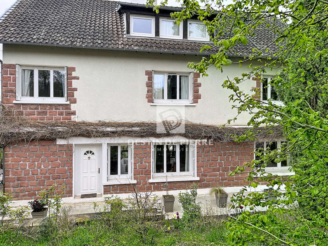 Maison à COSNAC