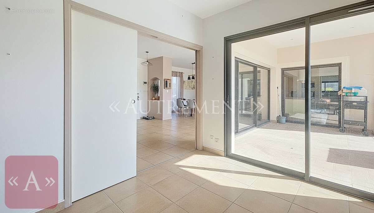 Maison à SAINT-SULPICE