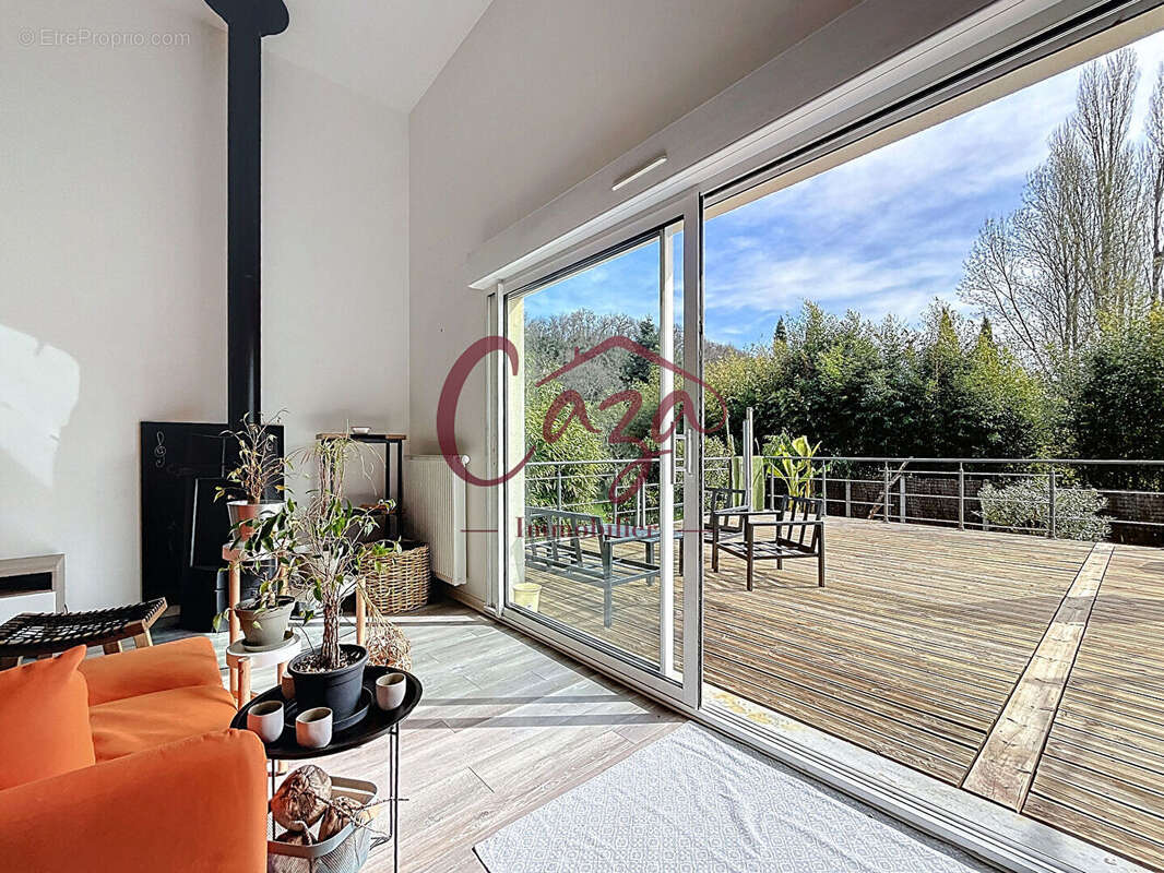 Maison à CAMBLANES-ET-MEYNAC