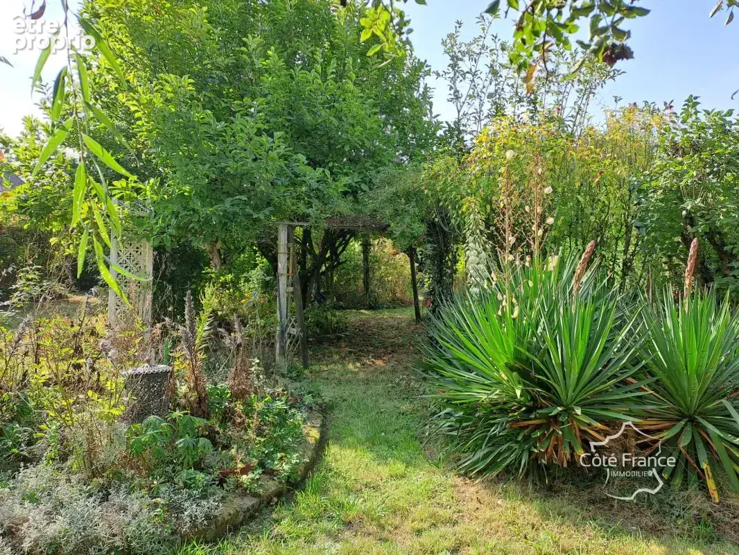 Mennevret (02) -- Belle maison de charme au calme absolu, en - photo 3