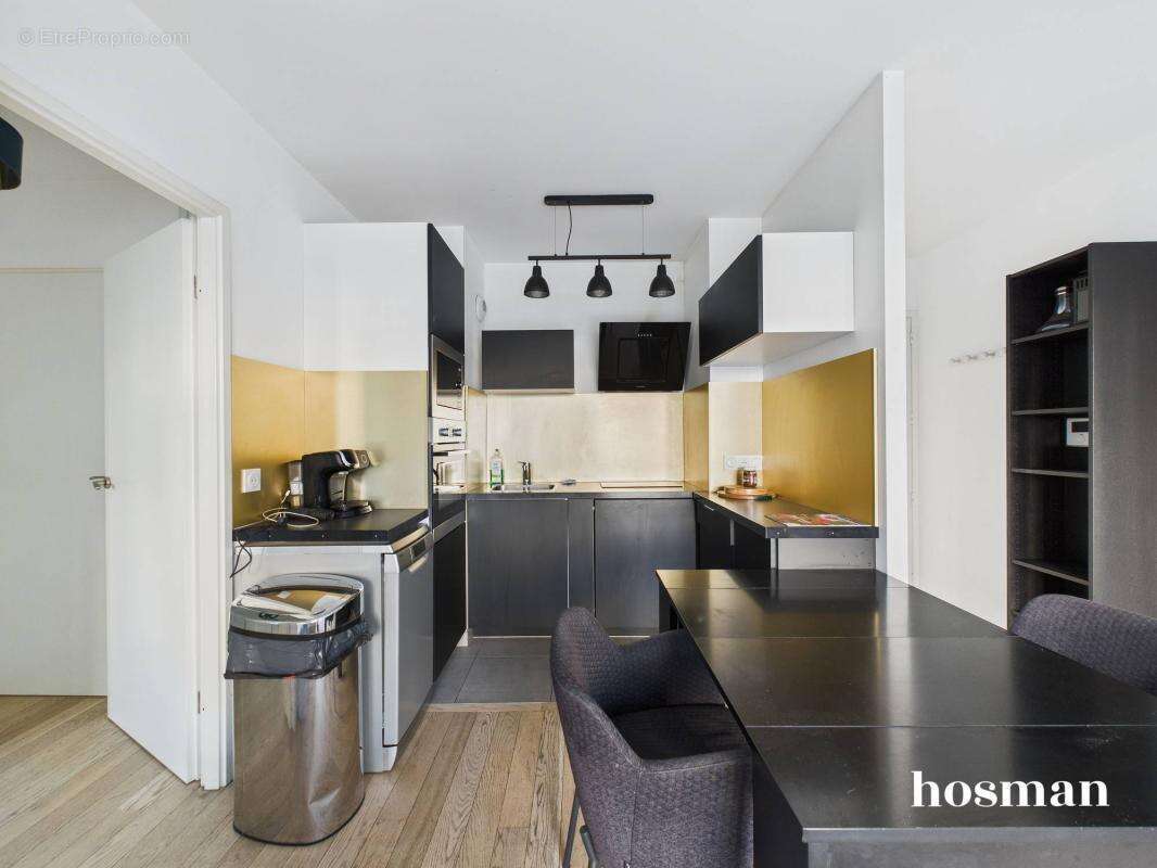 Appartement à LA GARENNE-COLOMBES