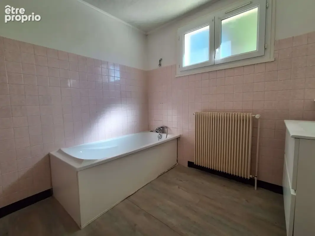 Tènement immobilier à SAINT-SORLIN-EN-VALOIRE - photo 8