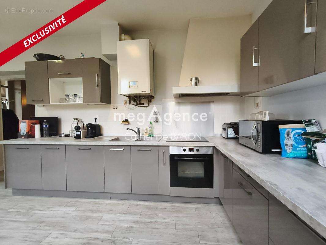 Maison à JUILLAC-LE-COQ