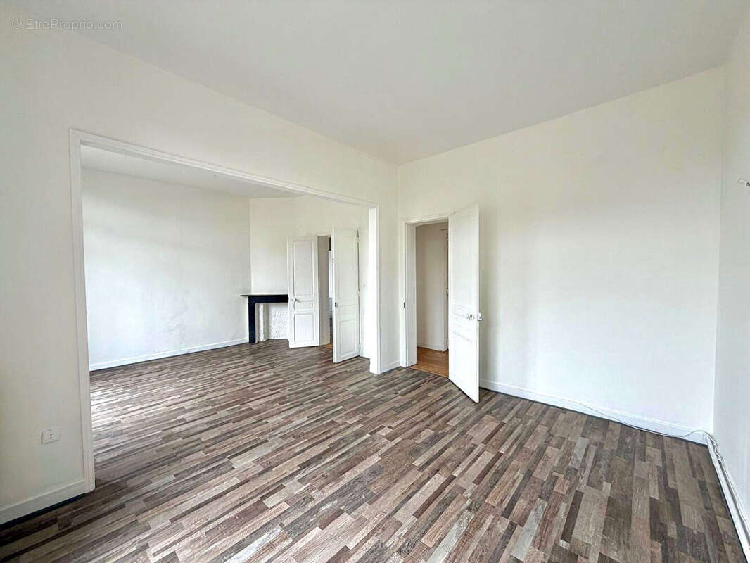Immeuble Valenciennes 1091.13 m2 - photo 7