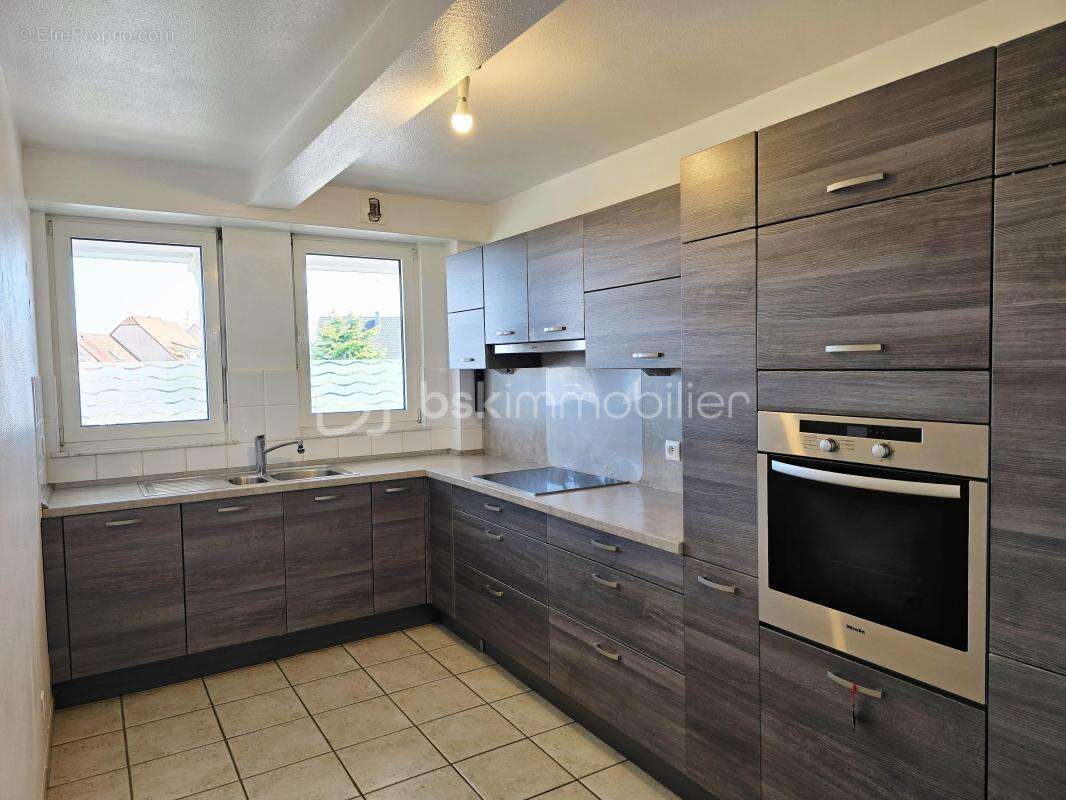  Bel appartement de 90 m² – Séjour +30 m² – Balcon 18 m² – Garage 2 voitures – Sarreguemines - photo 2