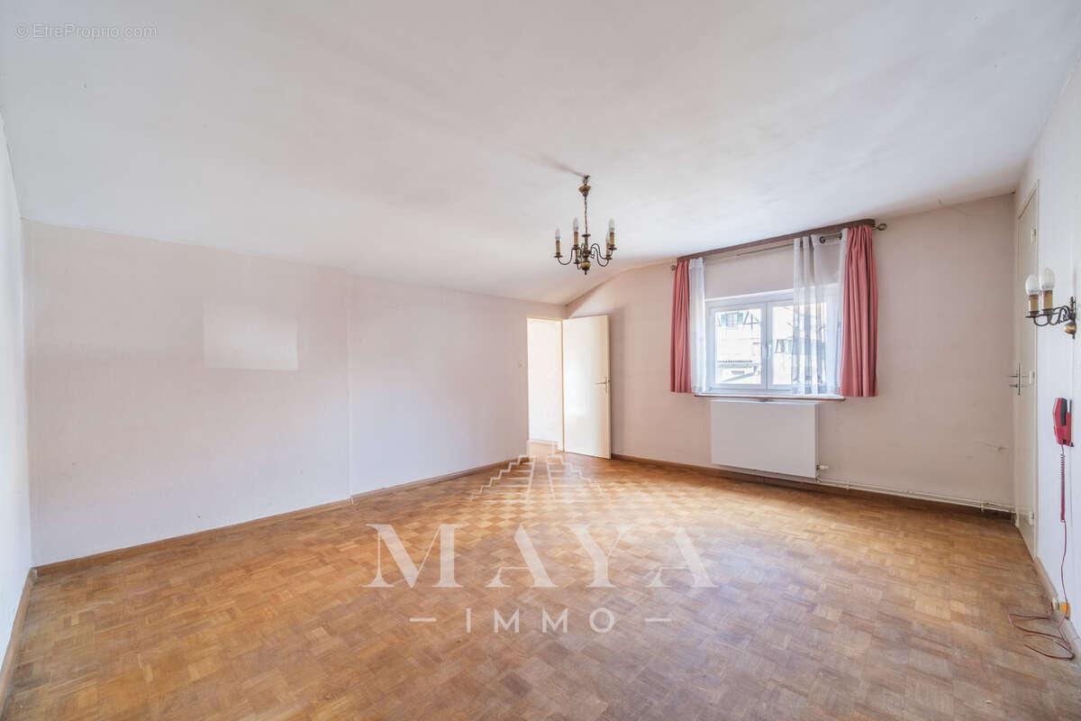DURMENACH, Maison de 130m2 avec une grange attenante - photo 9