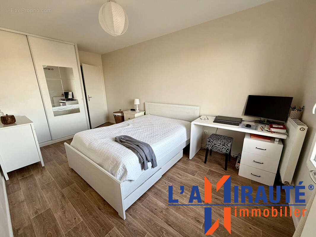 Appartement à SARTROUVILLE